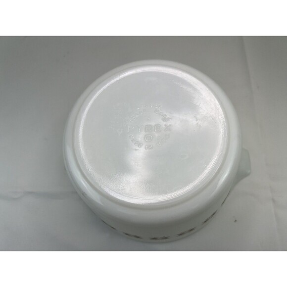 PYREX Town and Country Design #473 1 Quart Casserole Dish Cinderella Brown Star - Picture 8 of 9